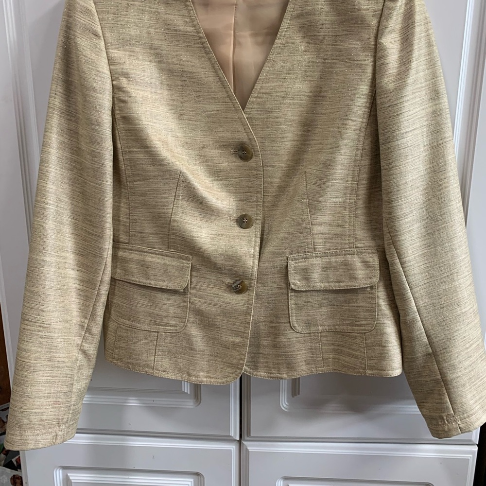 Kasper Tan Tailored Blazer with Notched Lapels